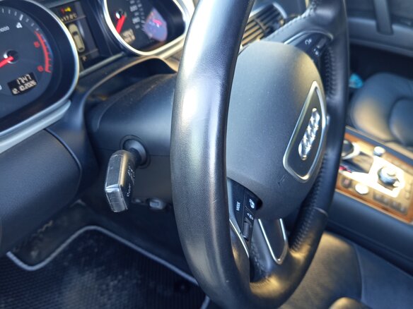 2015 Audi Q7 I (4L) Рестайлинг, чёрный, 3200000 рублей - вид 6