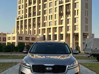 2018 Kia Sorento III Prime Рестайлинг, серый, 2650000 рублей, вид 4