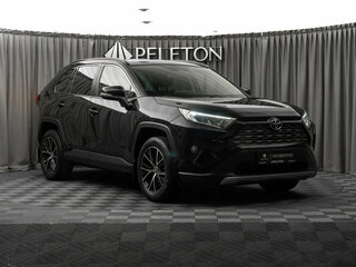 2020 Toyota RAV4 V (XA50), чёрный, 2995000 рублей, вид 2
