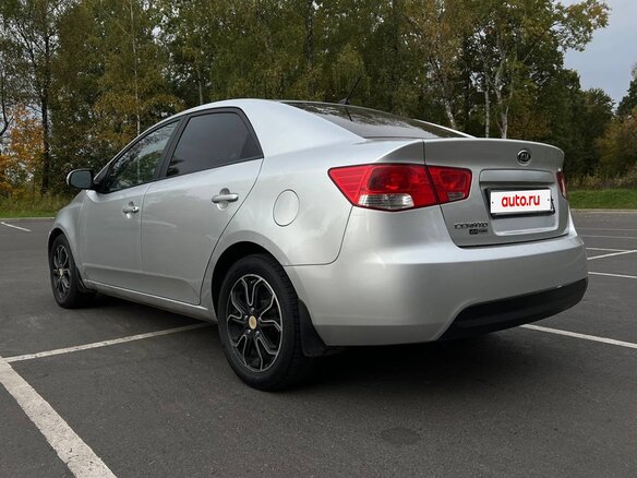 2011 Kia Cerato 6-speed II, серебристый, 650000 рублей - вид 6