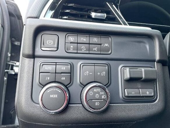 2026 Chevrolet Tahoe V Рестайлинг, серый, 15100577 рублей - вид 35