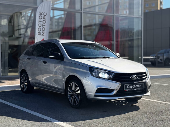 2020 Lada (ВАЗ) Vesta SW I, серебристый, 1000000 рублей - вид 2