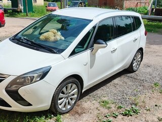 2013 Opel Zafira C, белый, 1300000 рублей, вид 1