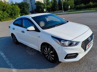 2019 Hyundai Solaris II, белый, 1200000 рублей, вид 2