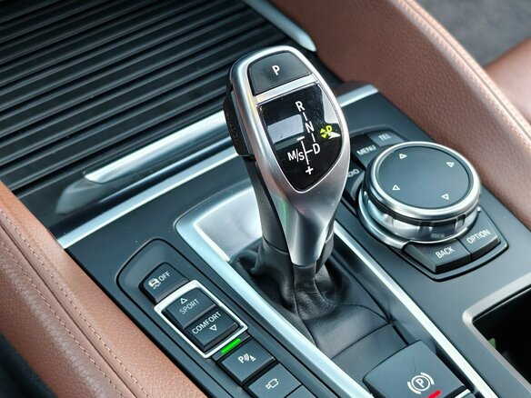 2016 BMW X6 40d II (F16), белый, 3780000 рублей - вид 25