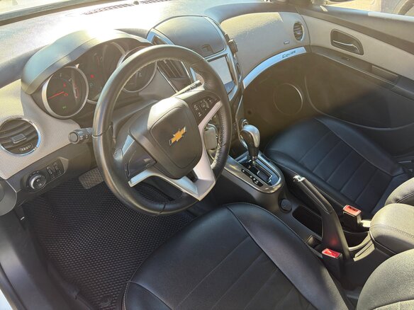 2014 Chevrolet Cruze I Рестайлинг, белый - вид 7