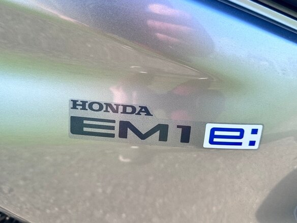 2025 Honda EM1 e:, серебристый, 229000 рублей - вид 9