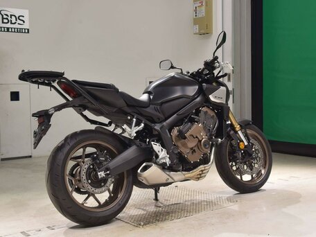 2025 Honda CB 650R, чёрный, 1277000 рублей, вид 5