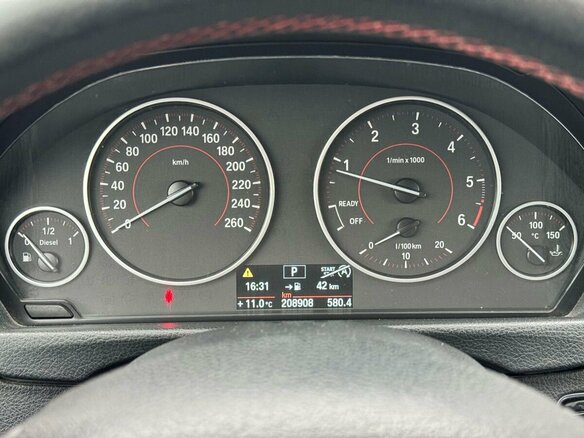 2013 BMW 3 серии 320d xDrive VI (F3x), коричневый, 1760000 рублей - вид 12