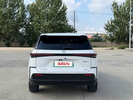 2026 Toyota bZ3X 58.3 kWh, белый, 2560000 рублей, вид 5