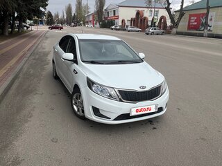2011 Kia Rio III, белый, 750000 рублей, вид 2