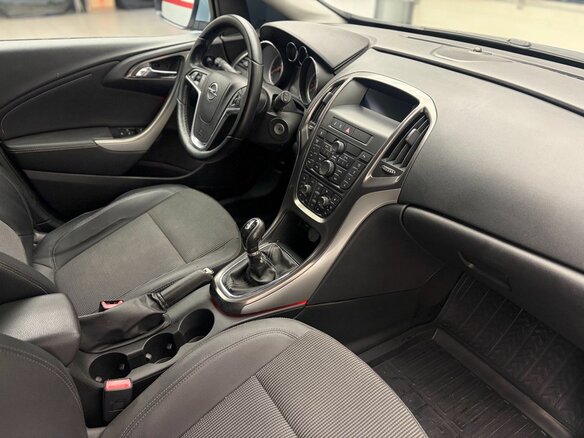 2011 Opel Astra J, серый, 699000 рублей - вид 18