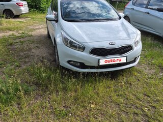 2014 Kia Ceed II, белый, 1300000 рублей, вид 2