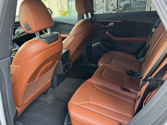 2019 Audi Q8 45 TDI I (4M), белый, 6850000 рублей - вид 14