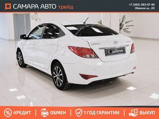 2015 Hyundai Solaris I Рестайлинг, белый, 720000 рублей, вид 4