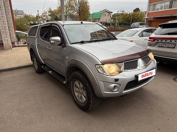 2010 Mitsubishi L200 IV, серебристый, 1300000 рублей