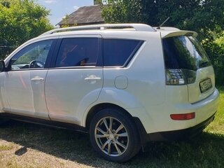 2008 Mitsubishi Outlander II, белый, 1050000 рублей, вид 4