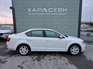 2015 Skoda Octavia III (A7), белый, 1200000 рублей, вид 4