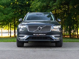 2020 Volvo XC90 B5 II Рестайлинг 1, серый, 5390000 рублей, вид 2
