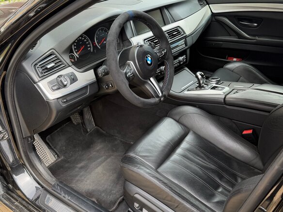 2013 BMW M5 V (F10), чёрный, 3500000 рублей - вид 5