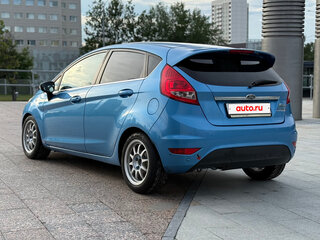 2011 Ford Fiesta Mk6, голубой, 700000 рублей, вид 3
