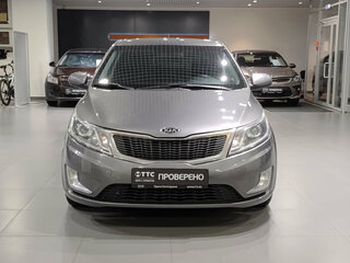 2014 Kia Rio 6-speed III, серый, 575000 рублей, вид 2