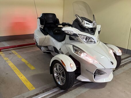 2011 BRP Can-Am Spyder, белый, 1500000 рублей, вид 5