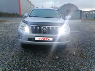 2012 Toyota Land Cruiser Prado 150 Series, серебристый, 2650000 рублей, вид 1