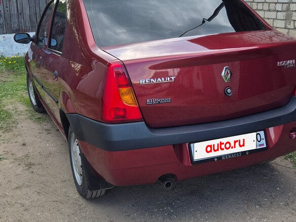 2009 Renault Logan I, красный - вид 3