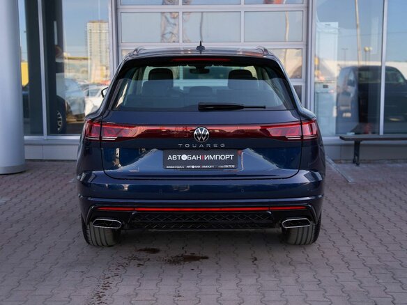 2025 Volkswagen Touareg III Рестайлинг, синий, 8099900 рублей - вид 3