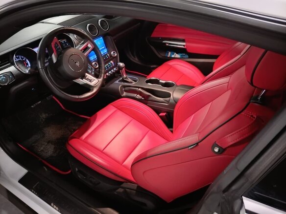 2022 Ford Mustang VI Рестайлинг, белый, 3795000 рублей - вид 19
