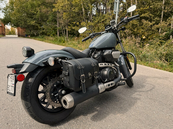 2023 Yamaha XV950 Bolt, серый, 850000 рублей - вид 13