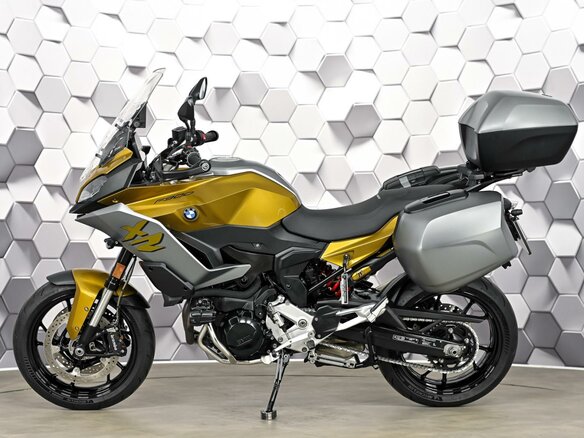 2021 BMW F 900 XR, золотистый - вид 3