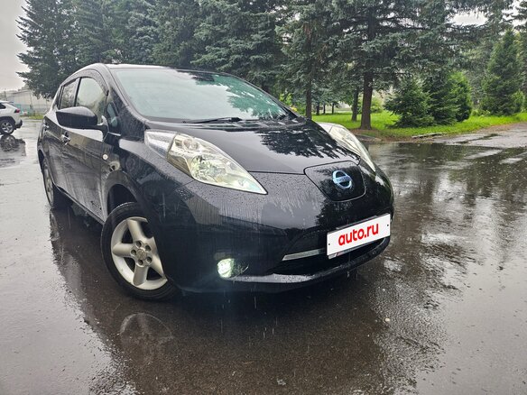 2016 Nissan Leaf 30kWh I (ZE0/AZE0), чёрный