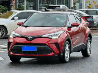 2022 Toyota C-HR I Рестайлинг, красный, 1690500 рублей, вид 2