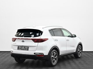 2020 Kia Sportage IV Рестайлинг, белый, 2095000 рублей, вид 2