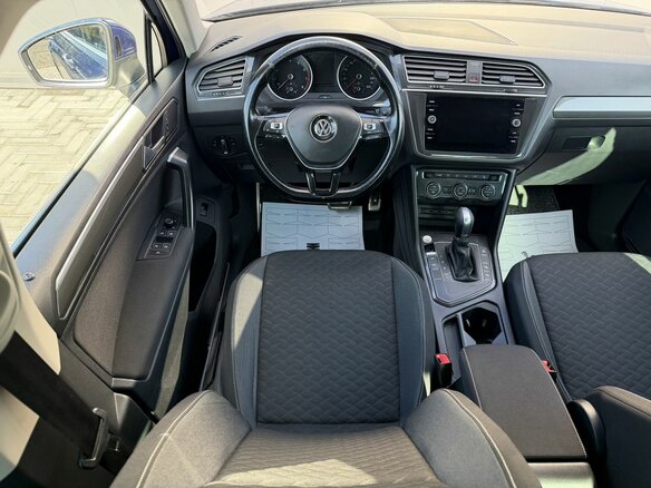 2018 Volkswagen Tiguan II, синий, 1750000 рублей - вид 10