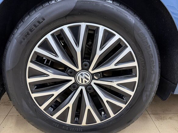 2020 Volkswagen Jetta 6-speed VII, синий, 1550000 рублей - вид 14