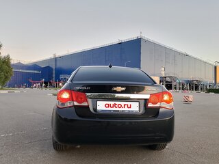 2011 Chevrolet Cruze I, чёрный, 730000 рублей, вид 4