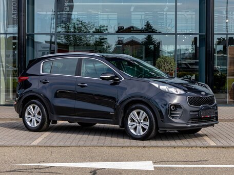 2018 Kia Sportage IV, чёрный, 1835000 рублей, вид 3