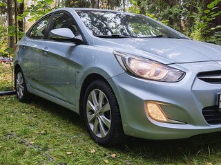 2011 Hyundai Solaris I, серый, 850000 рублей, вид 3