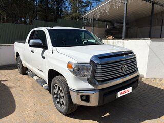 2016 Toyota Tundra Double Cab II Рестайлинг, белый, 4500000 рублей, вид 5