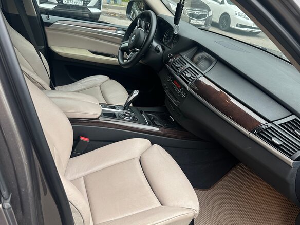 2011 BMW X5 35i II (E70) Рестайлинг, коричневый, 1935000 рублей - вид 7