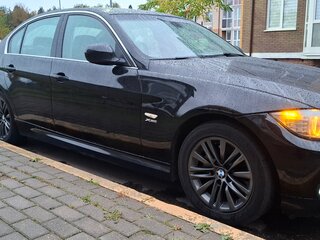 2011 BMW 3 серии 325xi V (E90/E91/E92/E93) Рестайлинг, чёрный, 1380000 рублей, вид 3