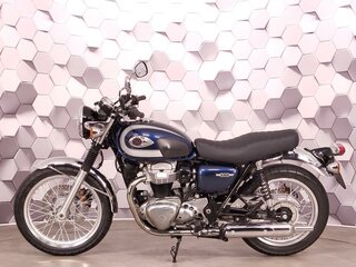2021 Kawasaki W 800, синий, 777000 рублей, вид 4