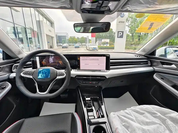 2025 Volkswagen Lamando L II, белый - вид 2