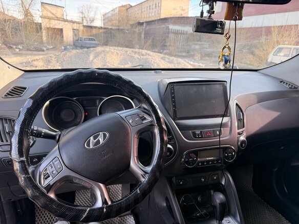 2014 Hyundai ix35 I Рестайлинг, коричневый, 1350000 рублей - вид 9
