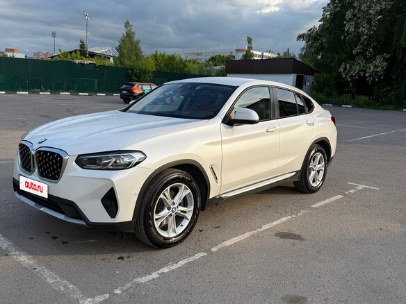 2021 BMW X4 20i II (G02) Рестайлинг, белый, 4500000 рублей - вид 1