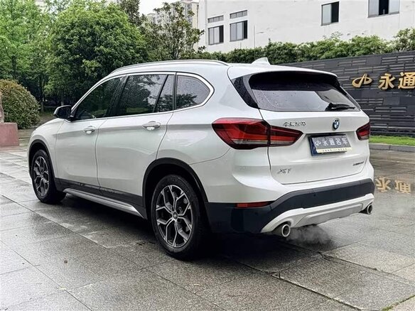 2021 BMW X1 Long 20Li sDrive II (F48) Рестайлинг, белый, 1859200 рублей - вид 4