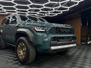 Toyota 4Runner VI